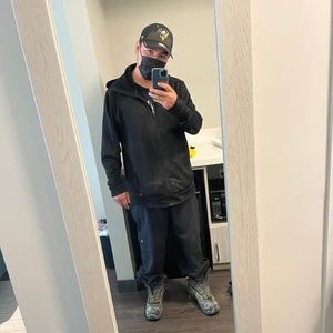 Meet your Posher, Sterling